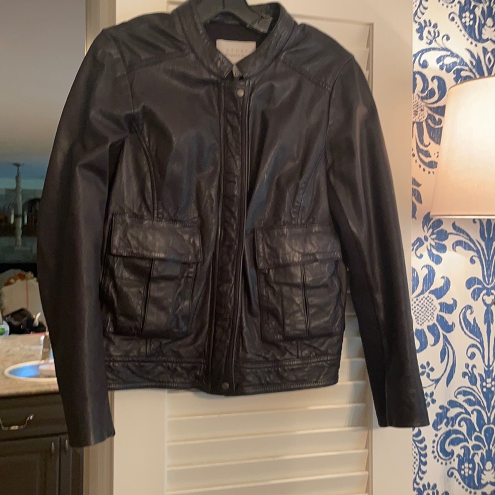 Hinge leather jacket
